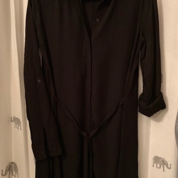 Button Down Shirt Dress in Black
Splendid - Picture 4 of 6